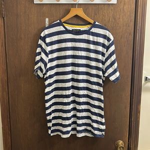 Striped T-shirt XL